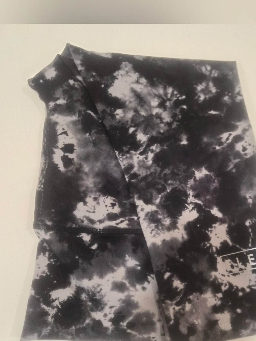 Fleo Black & White Tie-Dye Leggings